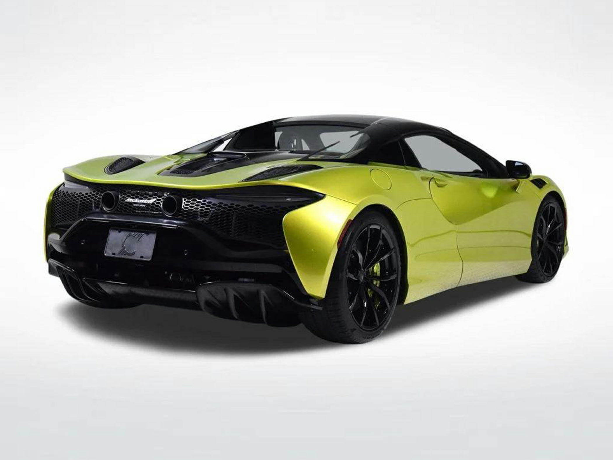2026 McLaren Artura