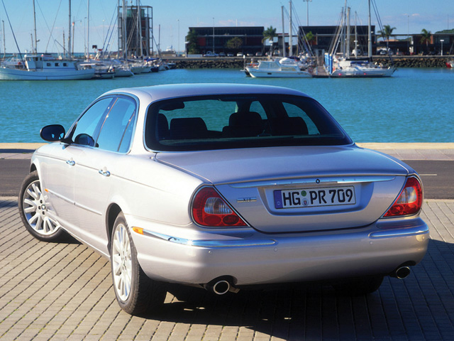 2006 Jaguar Super V8 Portfolio