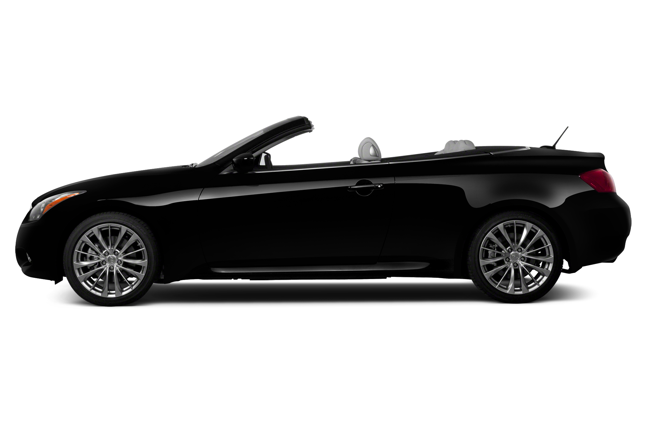 2013 INFINITI G37