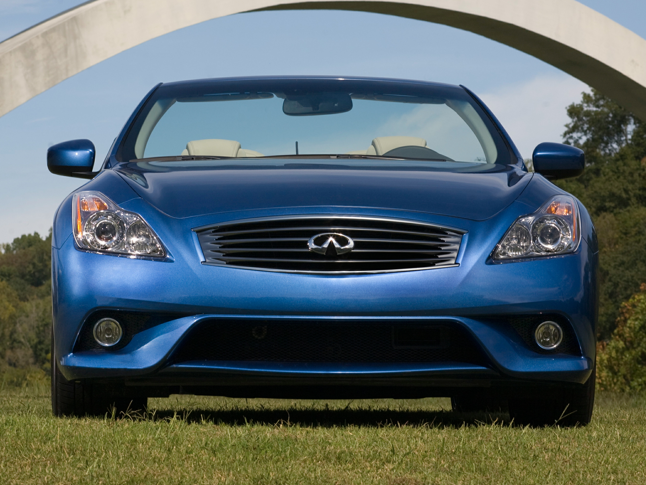 2013 INFINITI G37