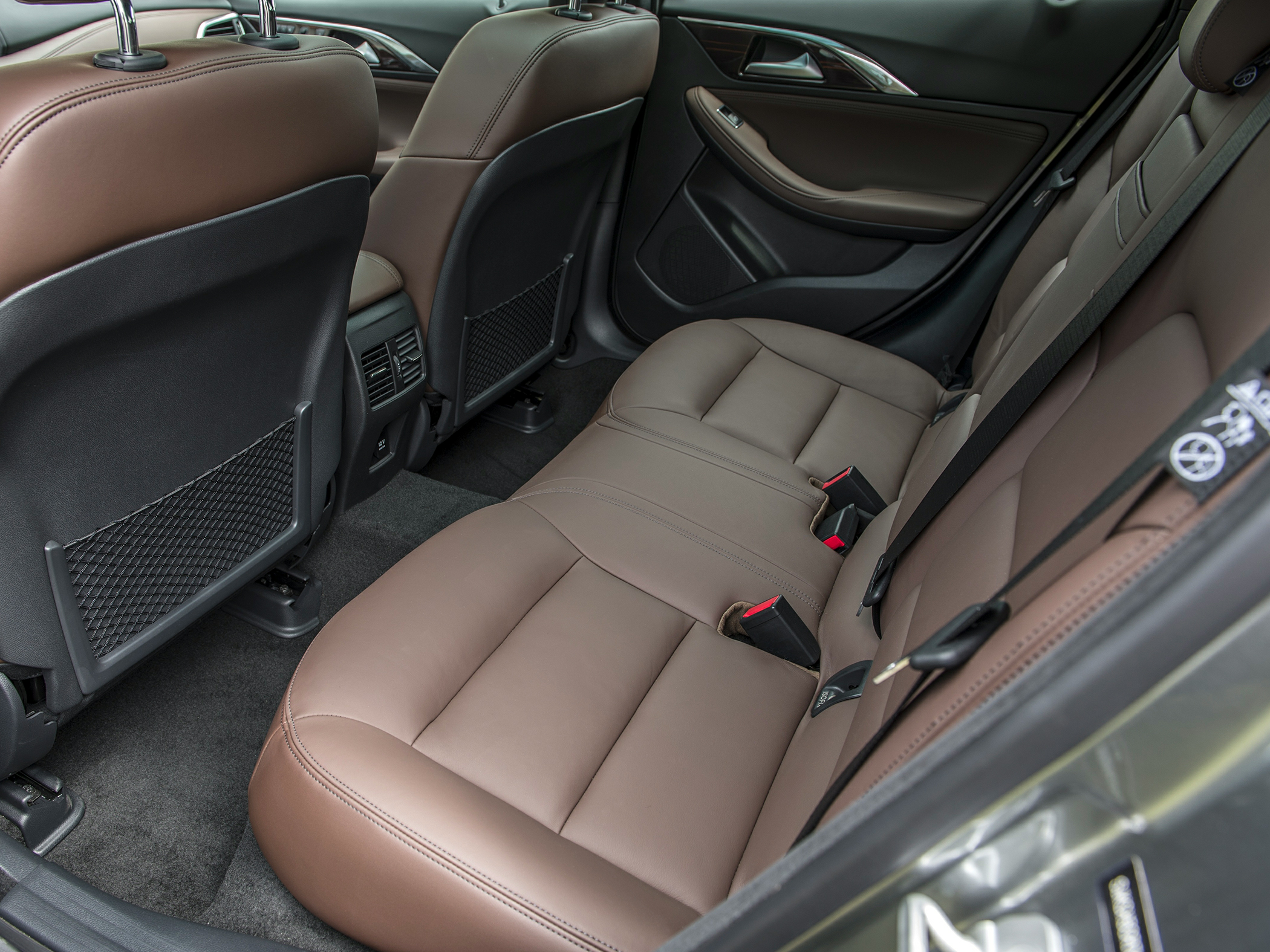 2018 INFINITI QX30
