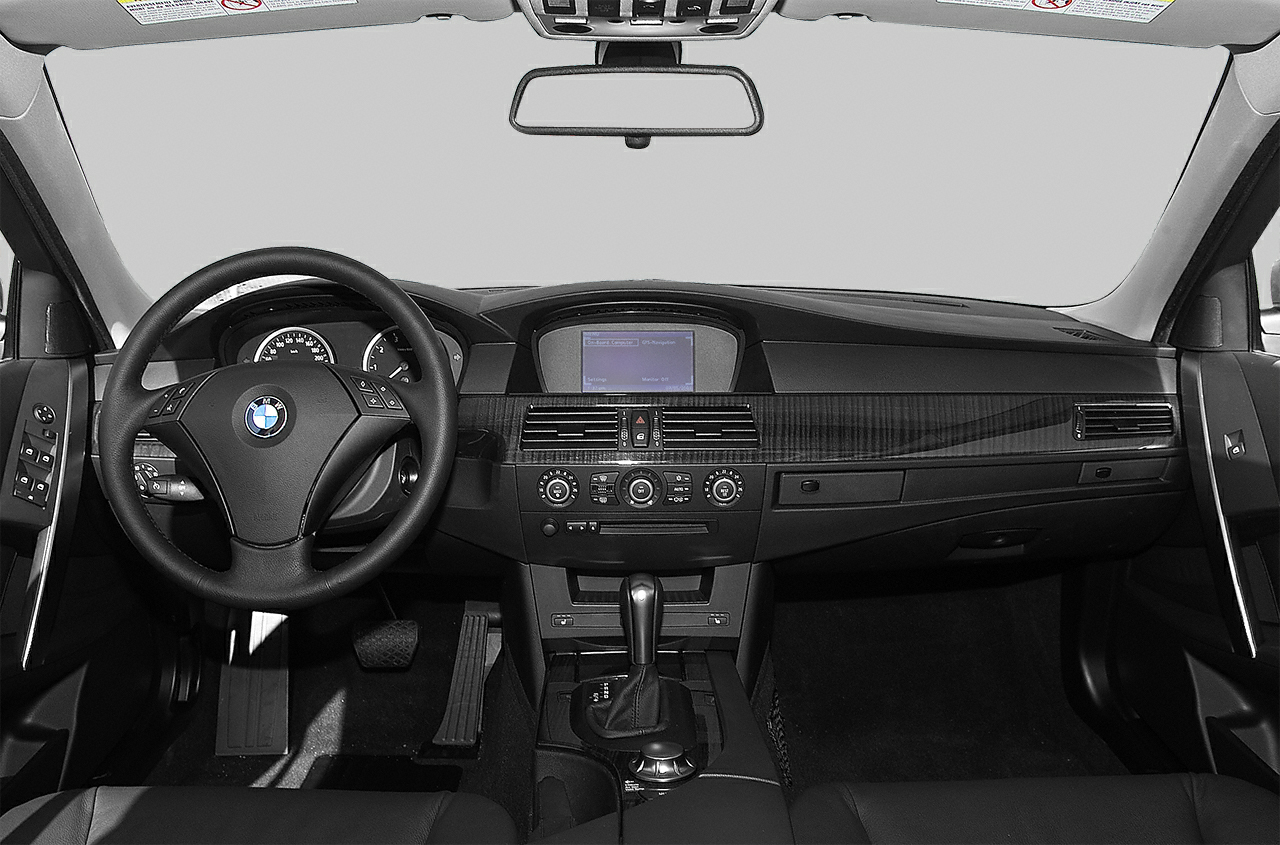 2004 BMW 530