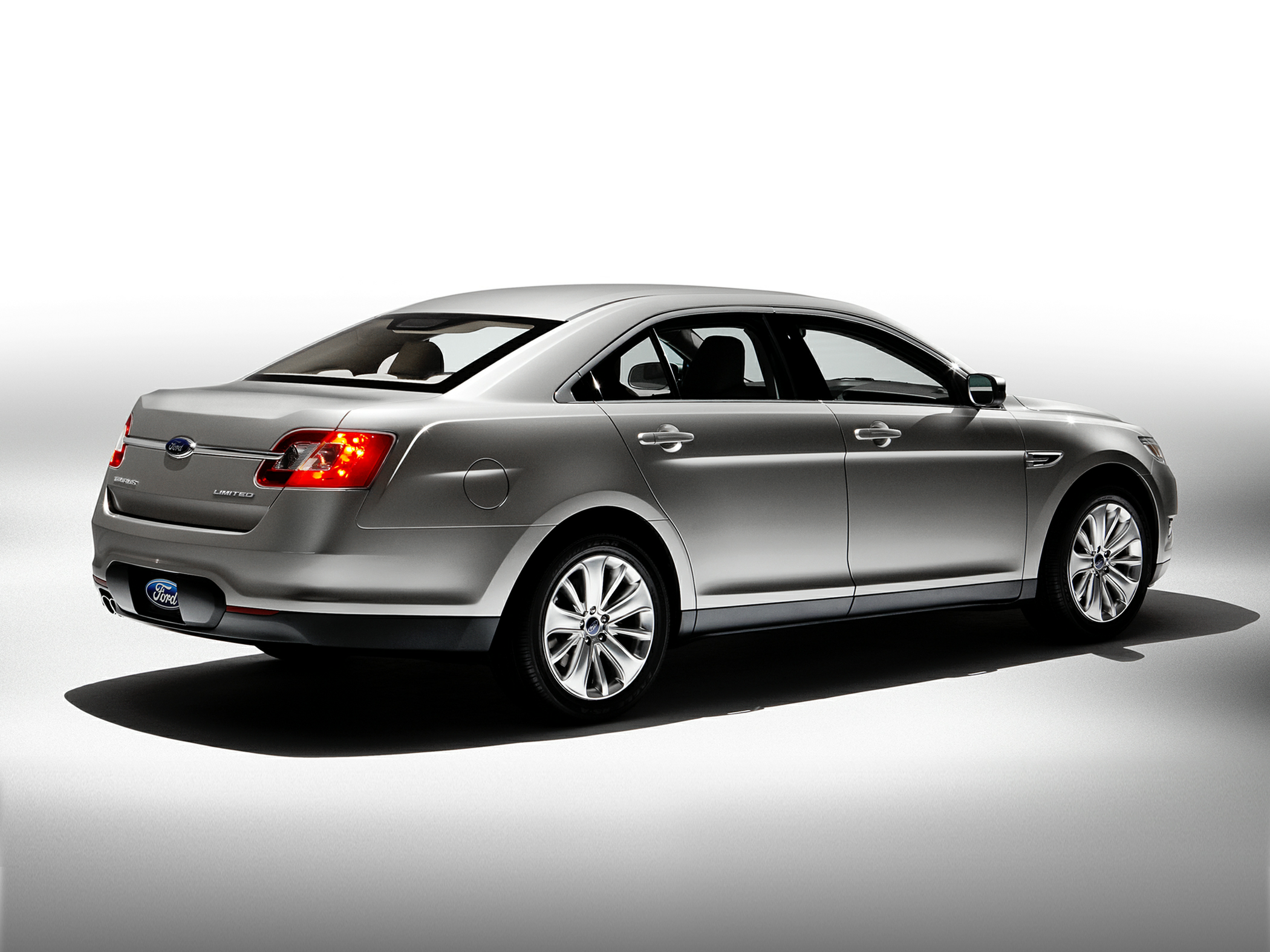 2010 Ford Taurus