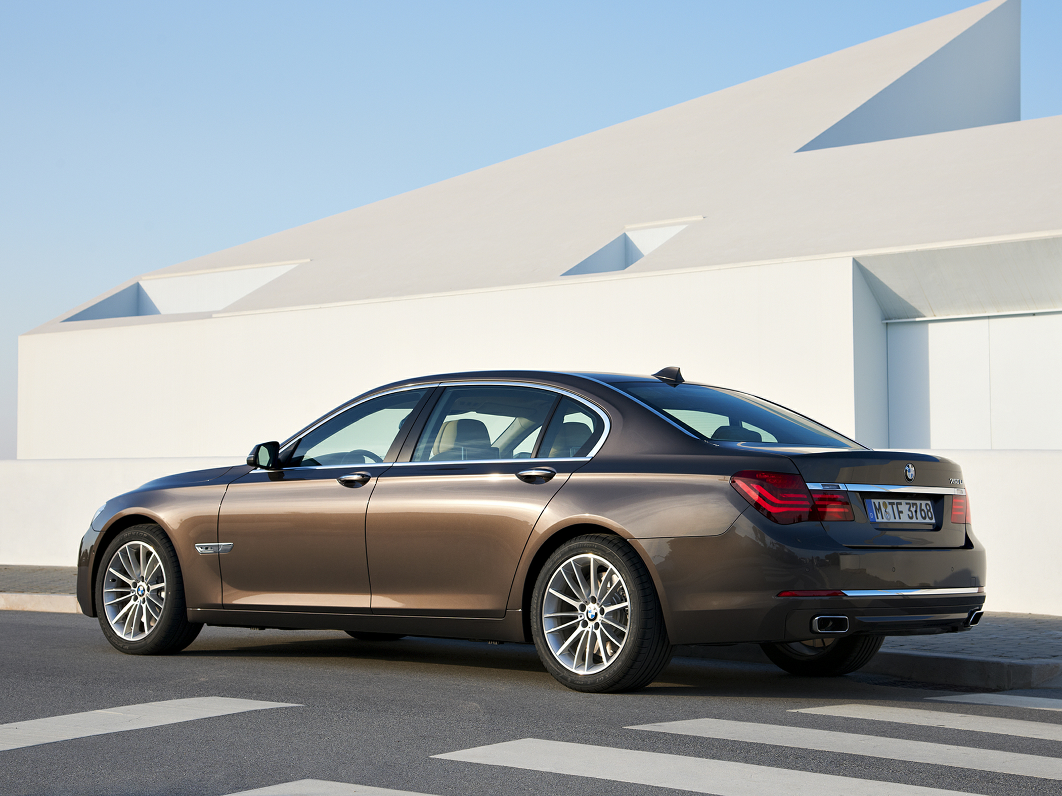 2015 BMW 740