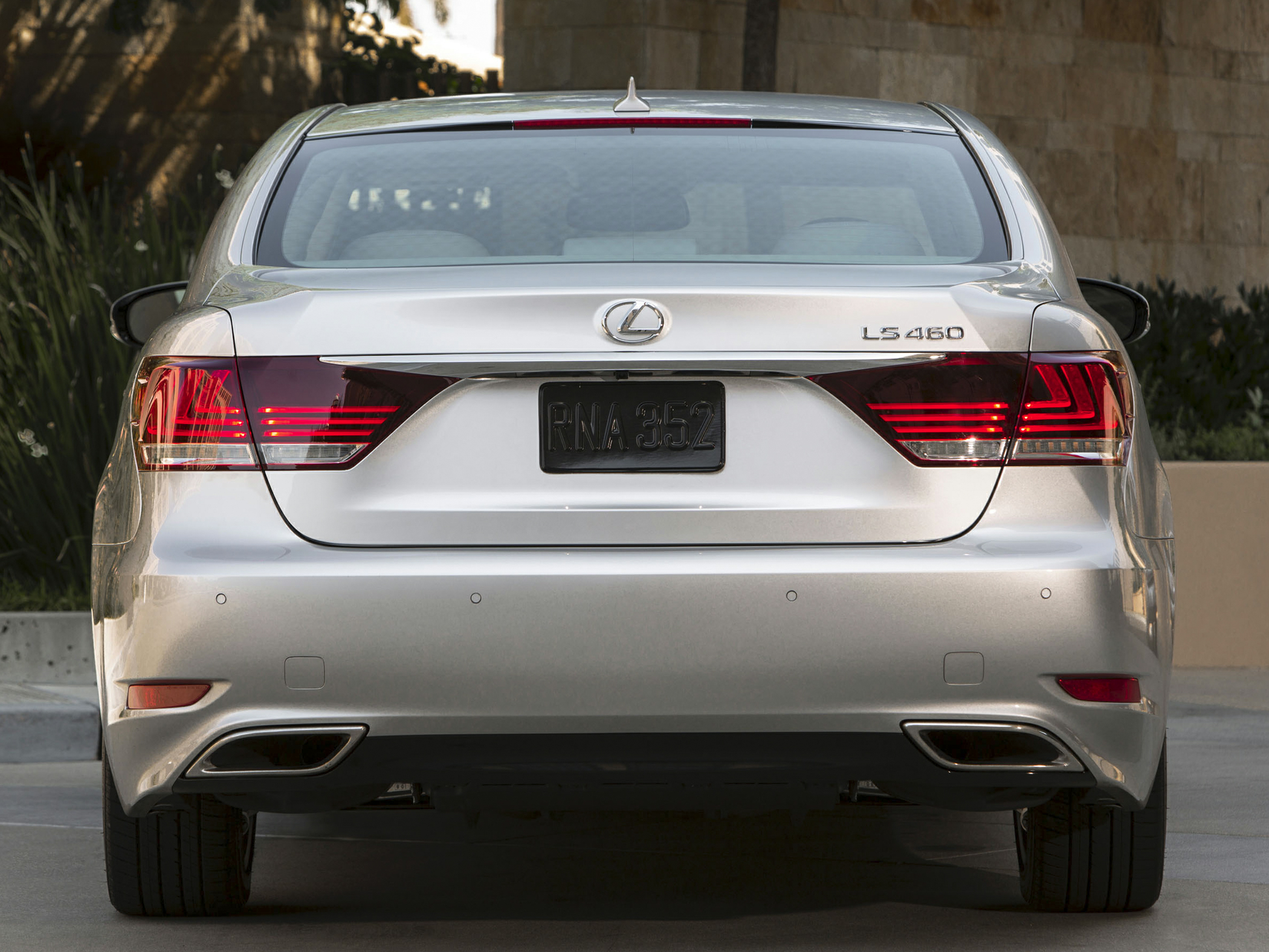Lexus LS 460 - Model Years, Generations & News | Cars.com