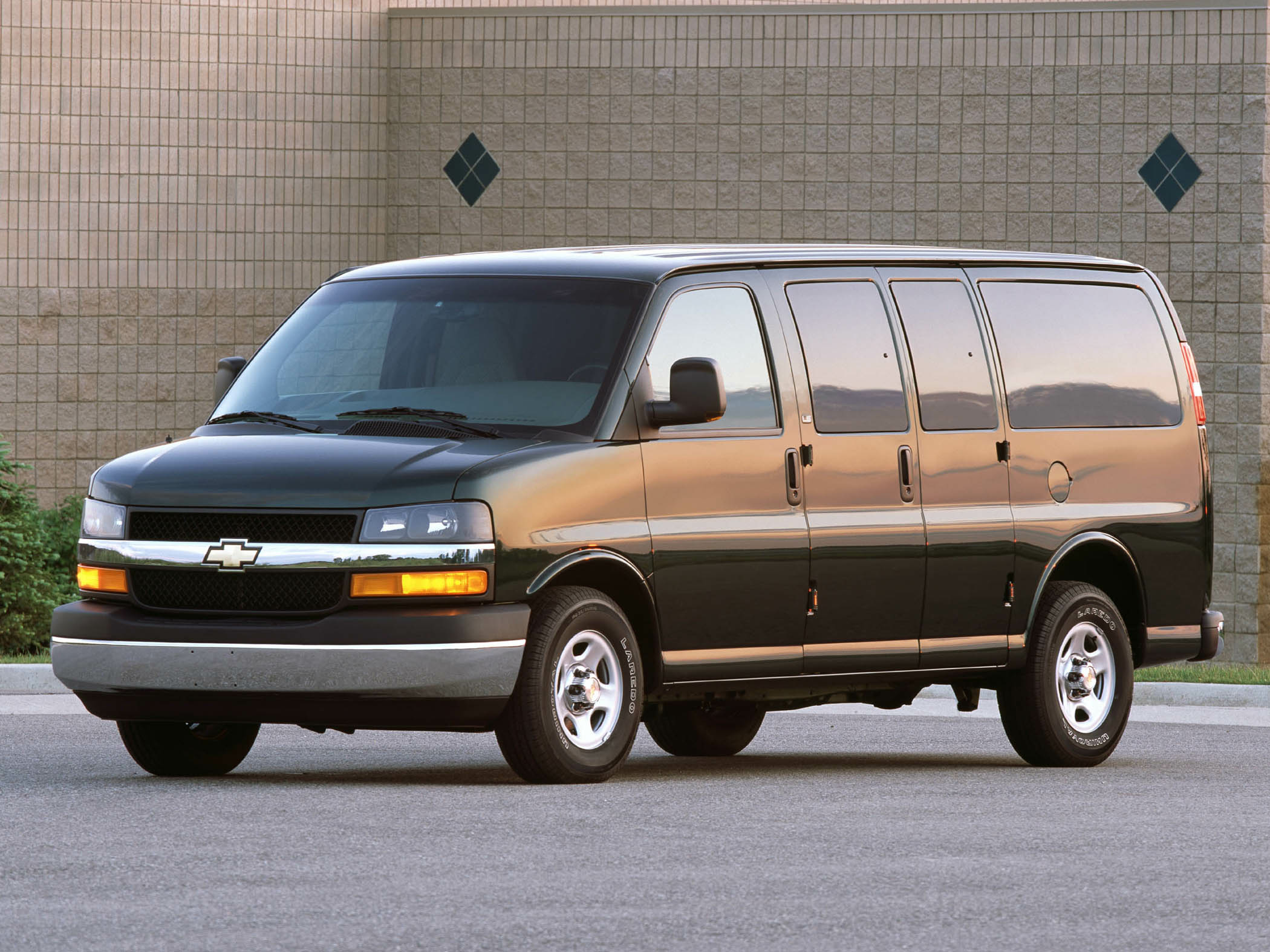 2004 Chevrolet Express 3500