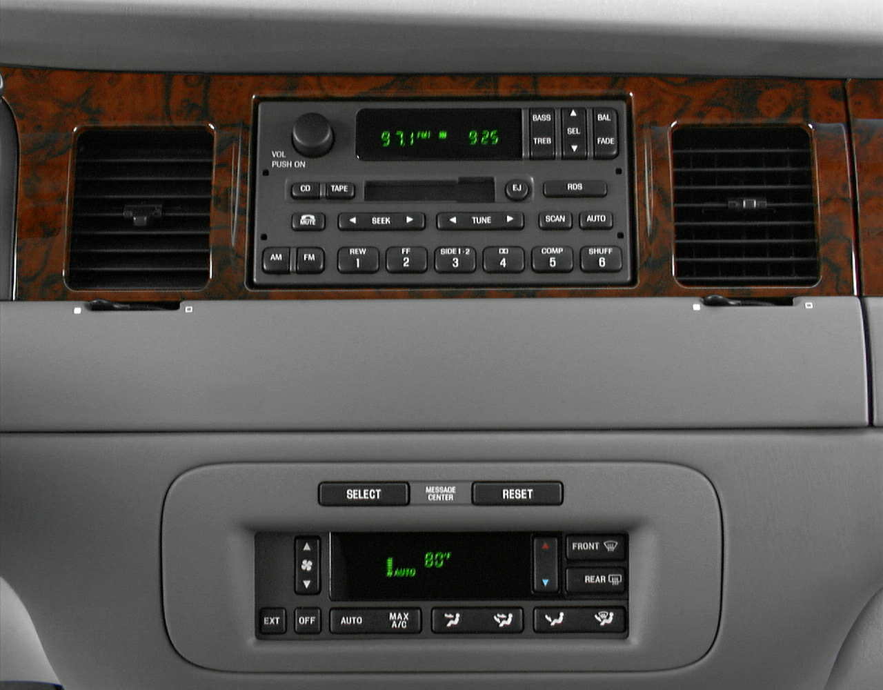 2001 Lincoln Town Car