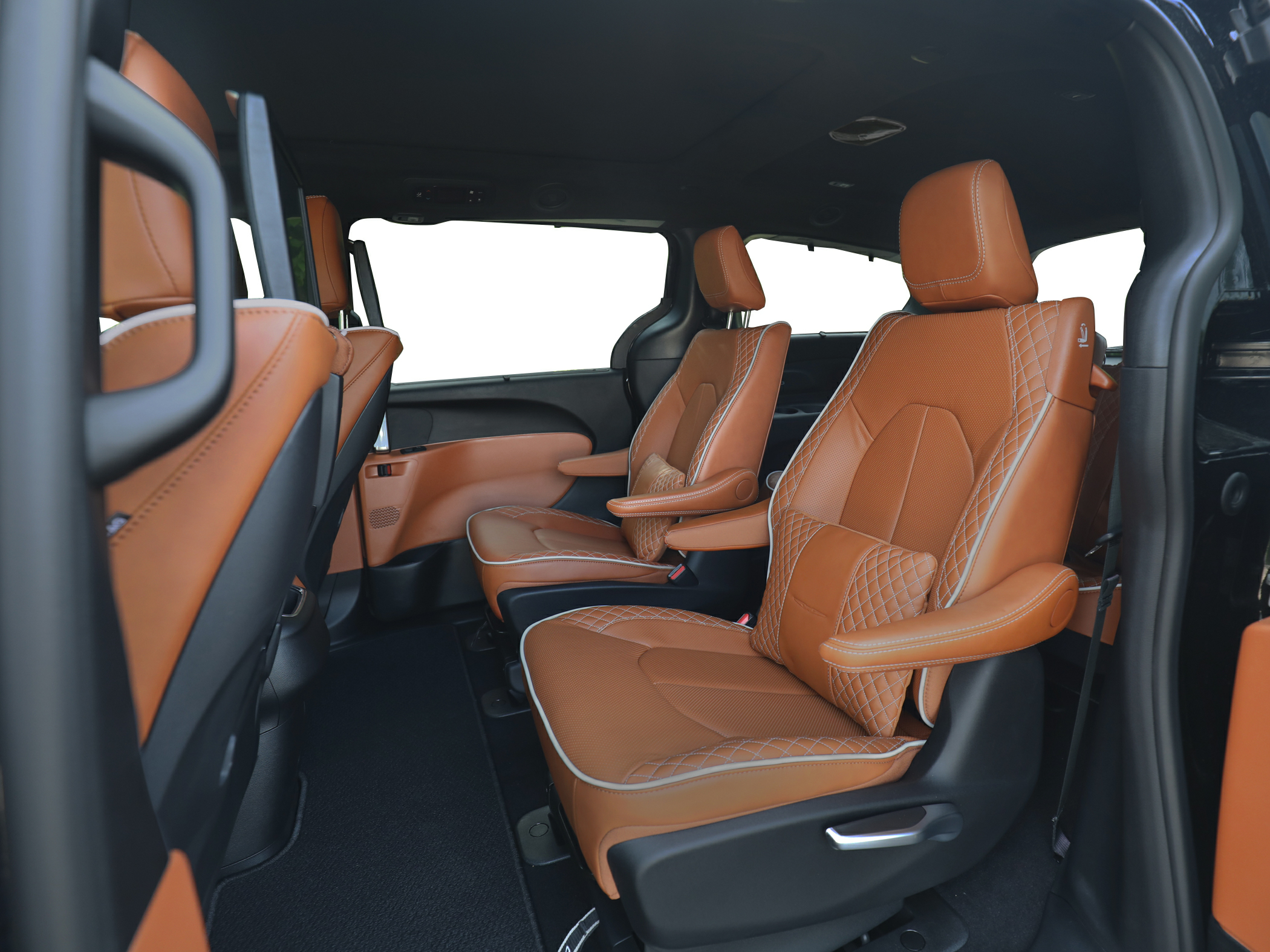2025 Chrysler Pacifica Hybrid