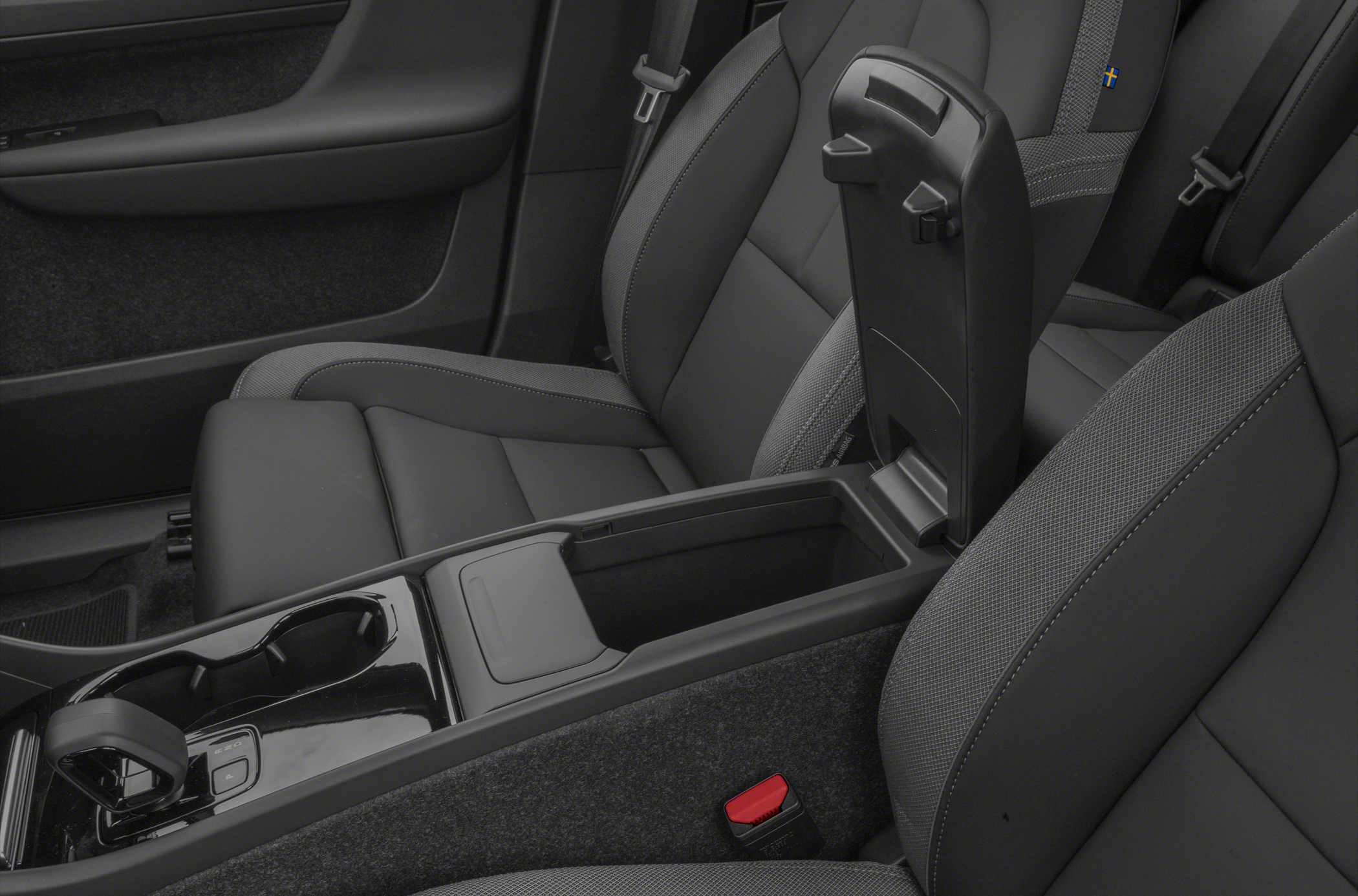 2025 Volvo EC40