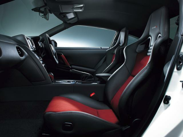 2015 Nissan GT-R