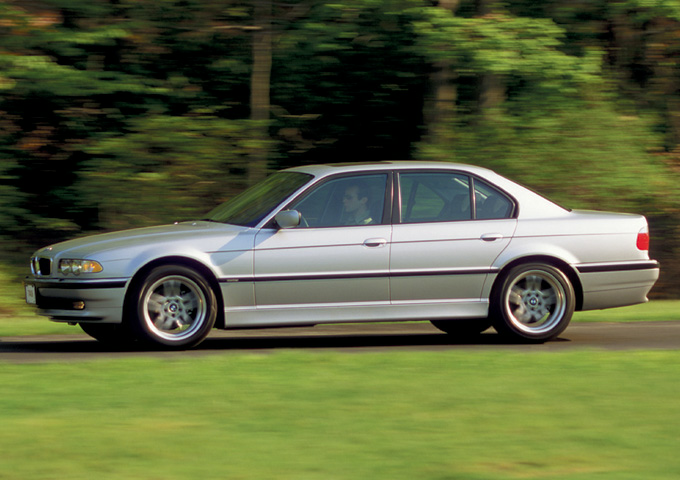 2001 BMW 740