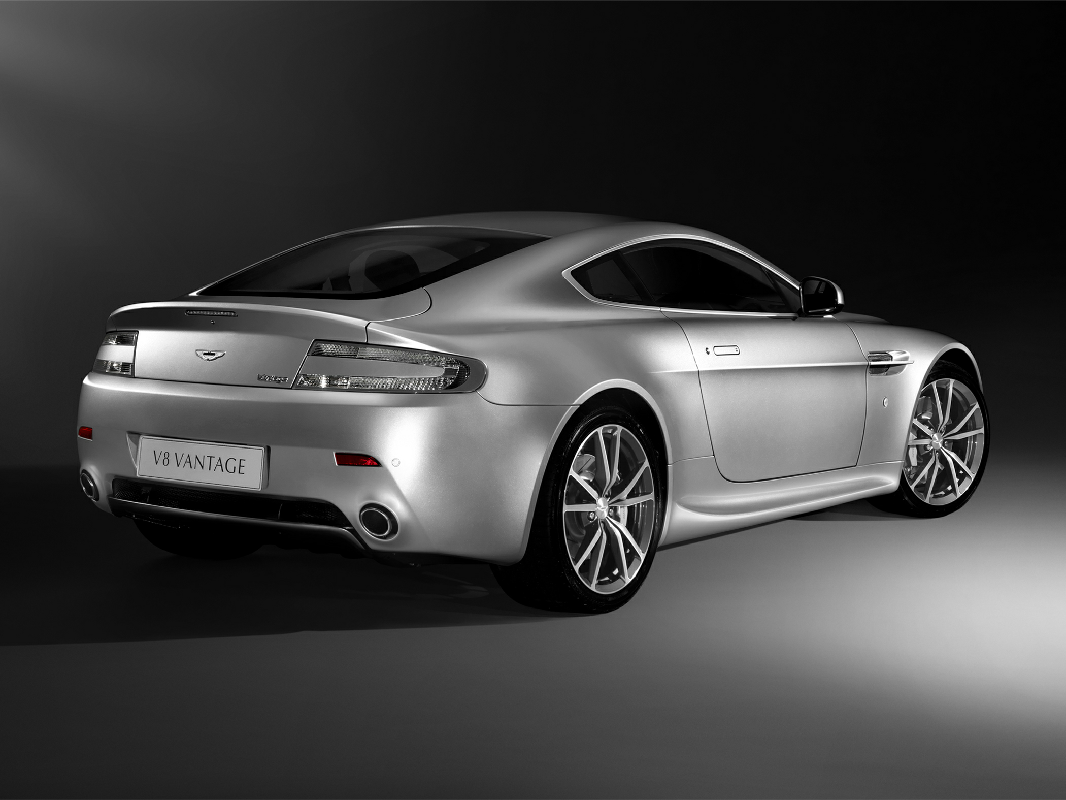 2015 Aston Martin V8 Vantage