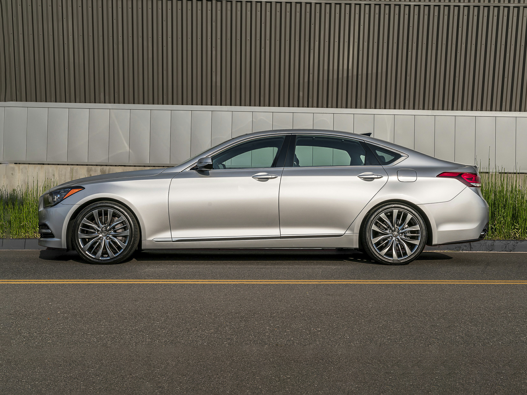 2017 Genesis G80