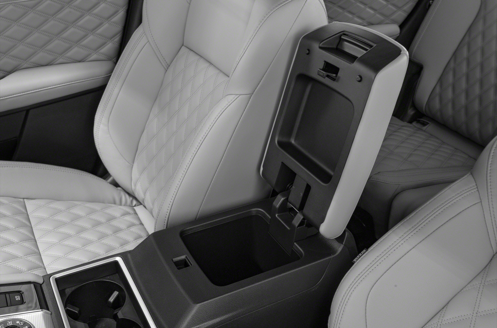 2024 Mitsubishi Outlander PHEV