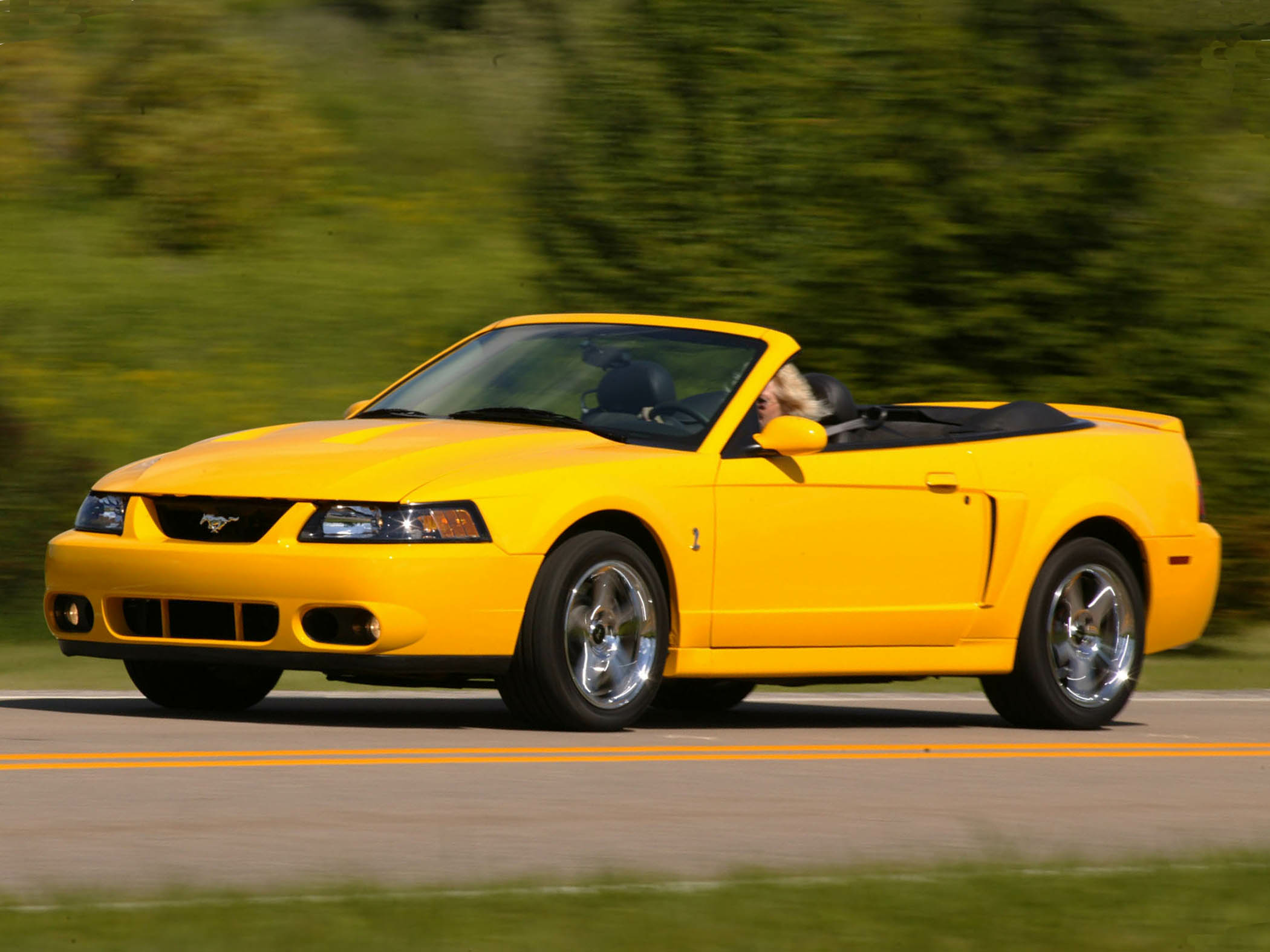 2004 Ford Mustang
