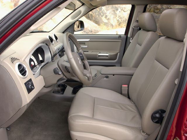 2007 Mitsubishi Raider