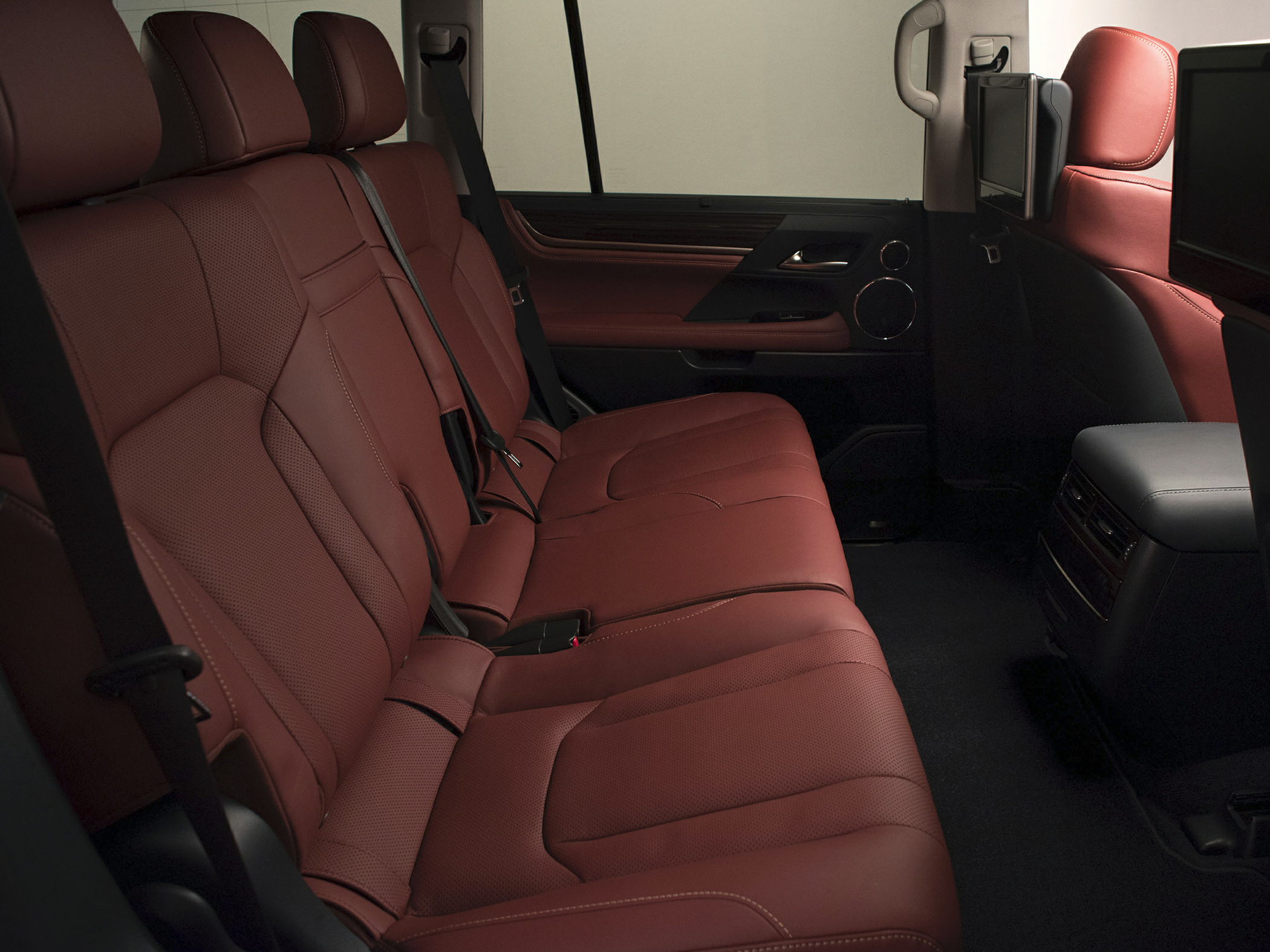 2019 Lexus LX 570