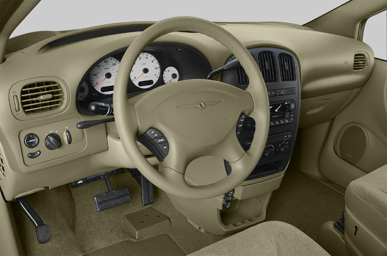 2002 Chrysler Voyager