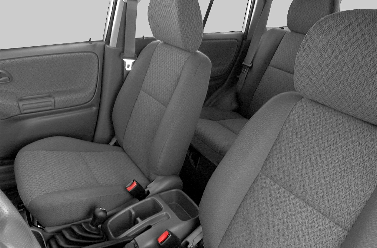 2004 Chevrolet Tracker