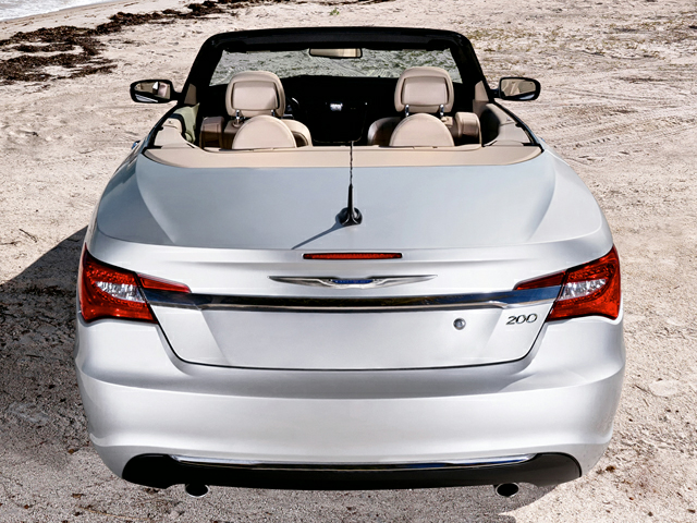 2013 Chrysler 200