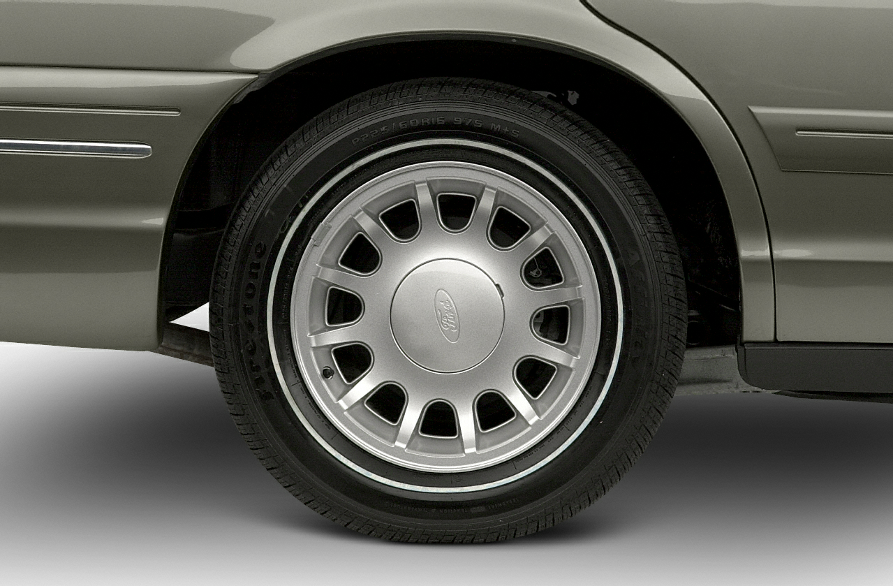 2001 Ford Crown Victoria