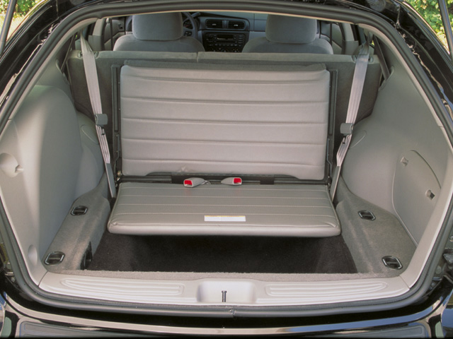 2003 Ford Taurus