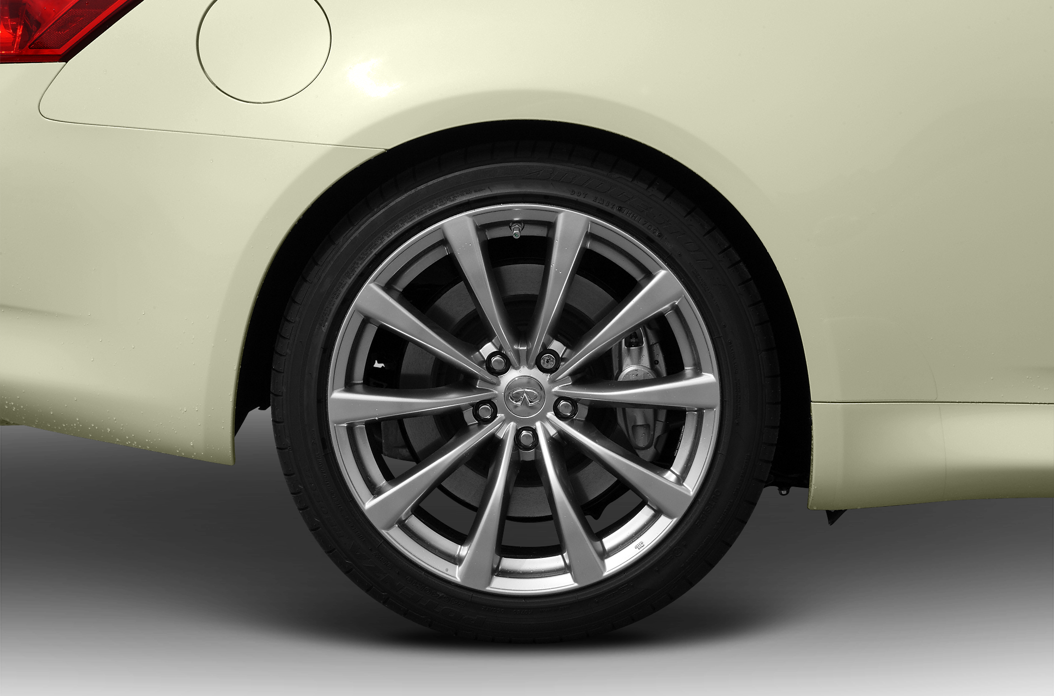 2010 INFINITI G37