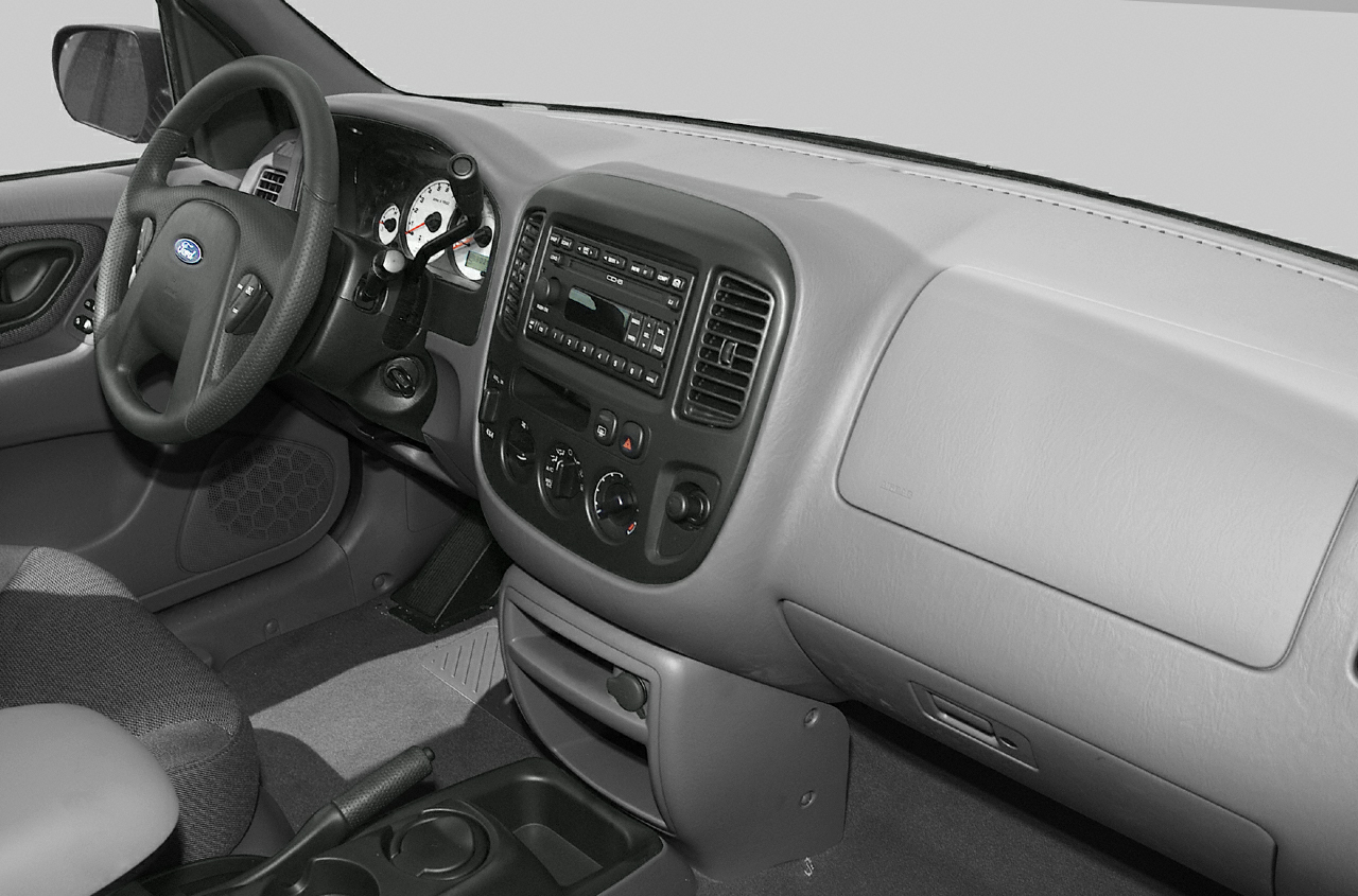 2004 Ford Escape
