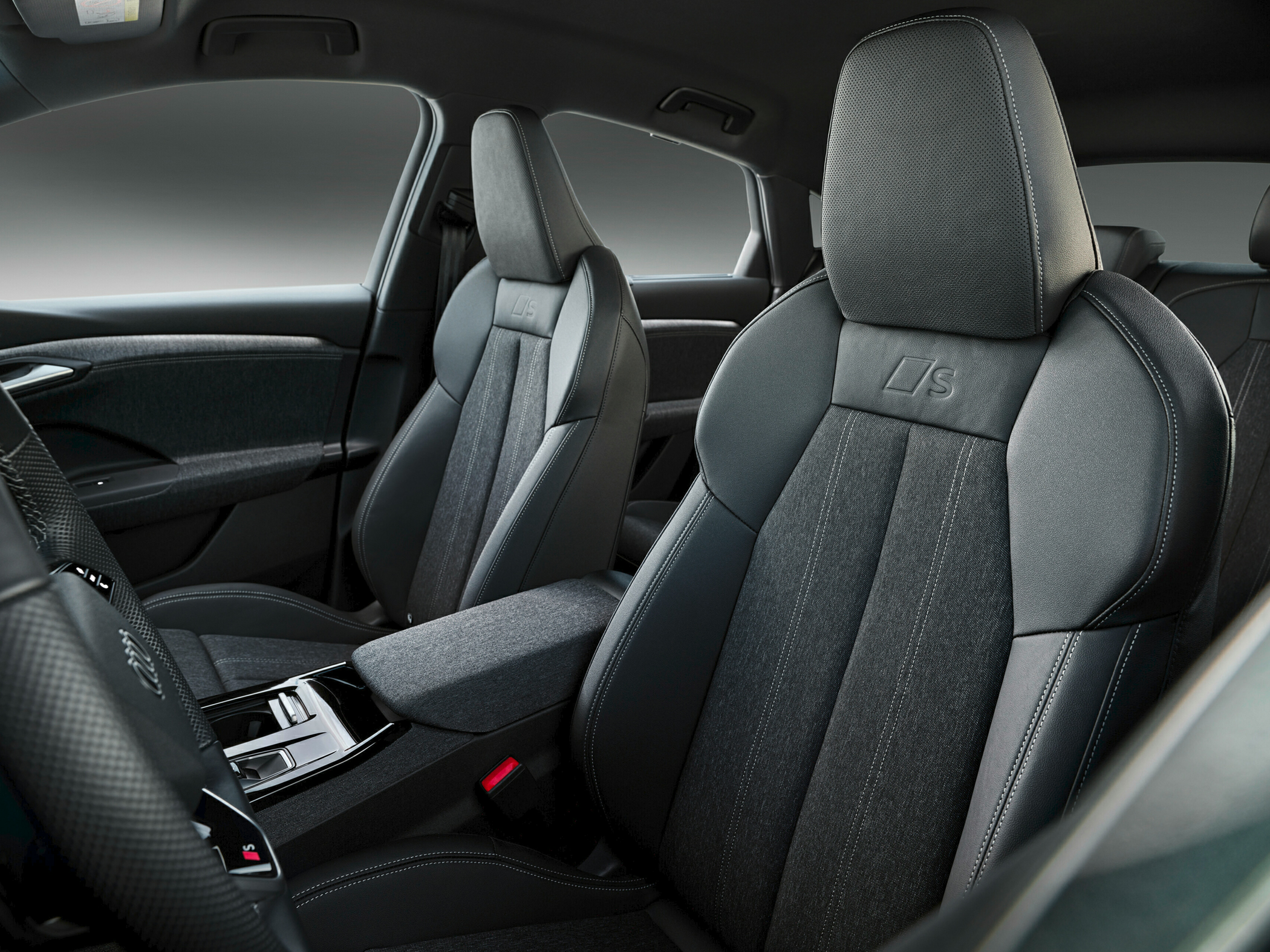 2025 Audi Q6 e-tron Sportback