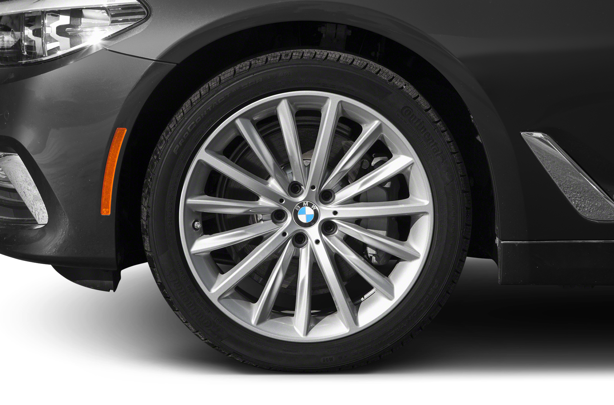 2019 BMW 530