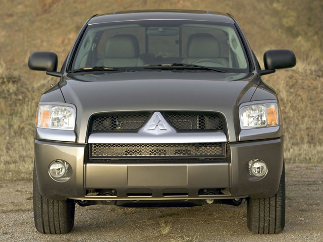 2009 Mitsubishi Raider