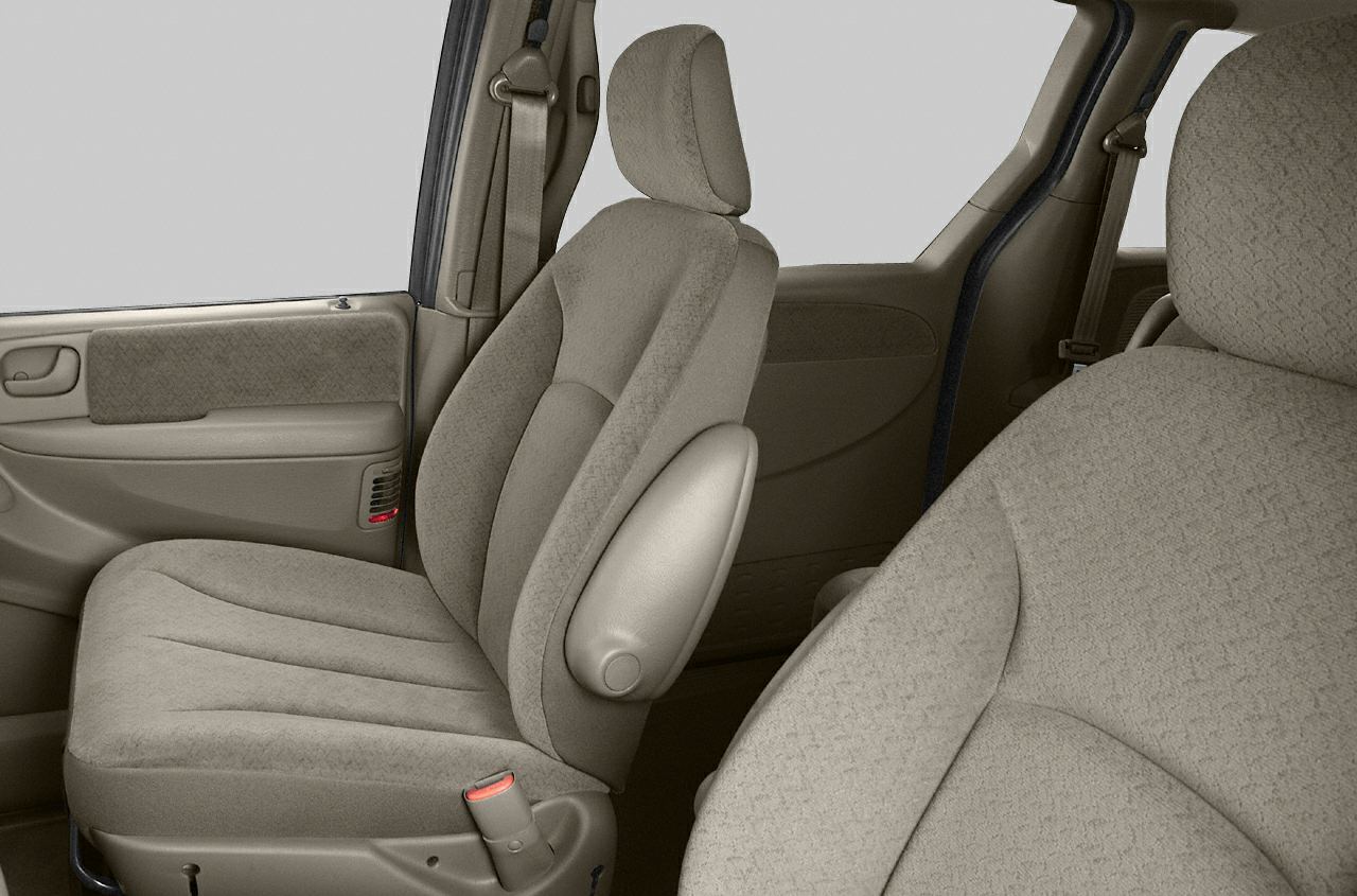 2003 Chrysler Voyager