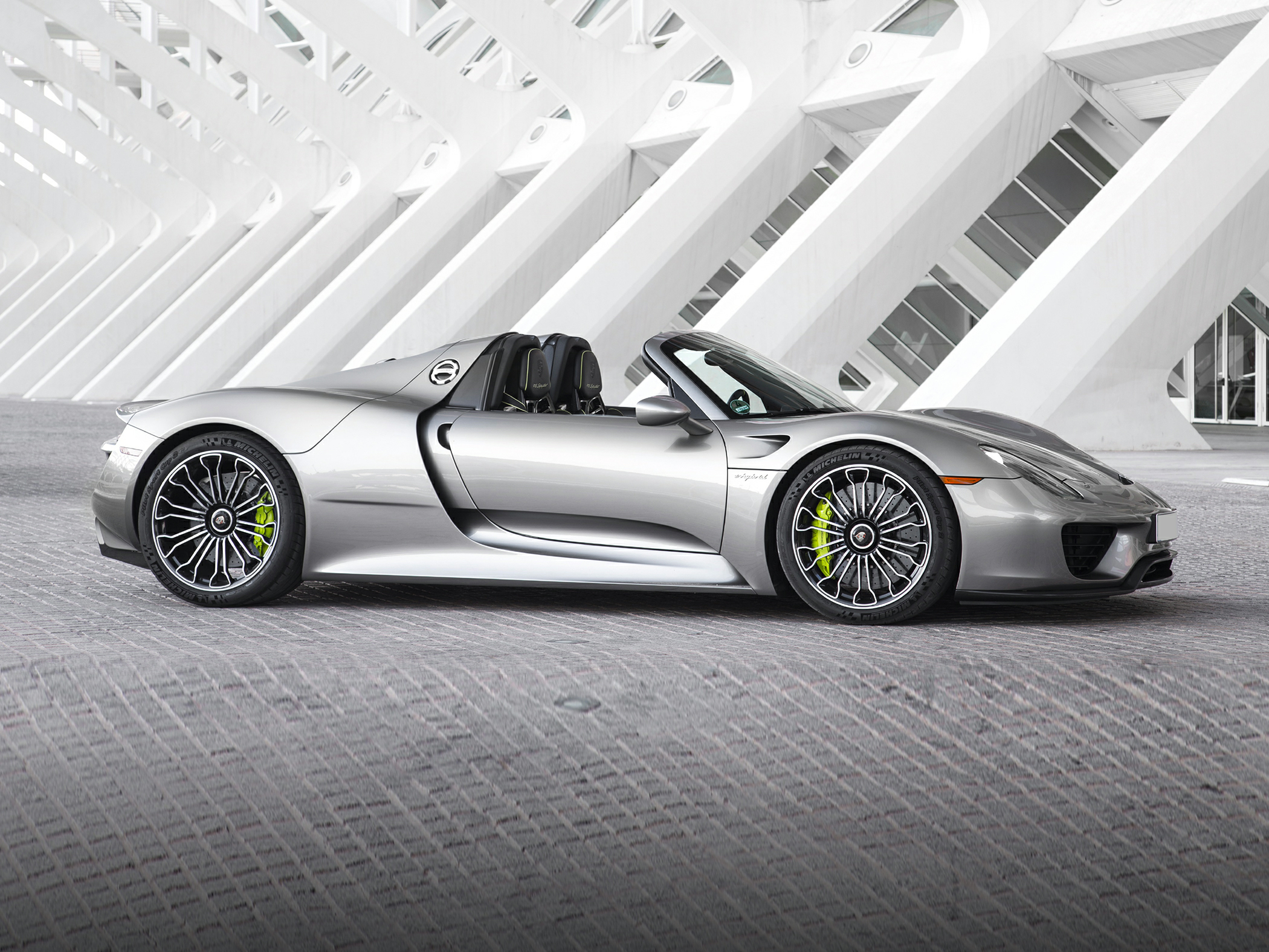 2015 Porsche 918 Spyder