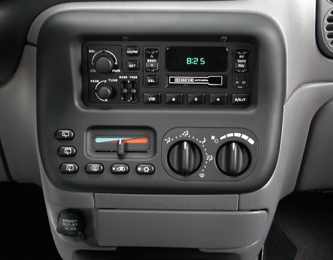 2000 Chrysler Voyager