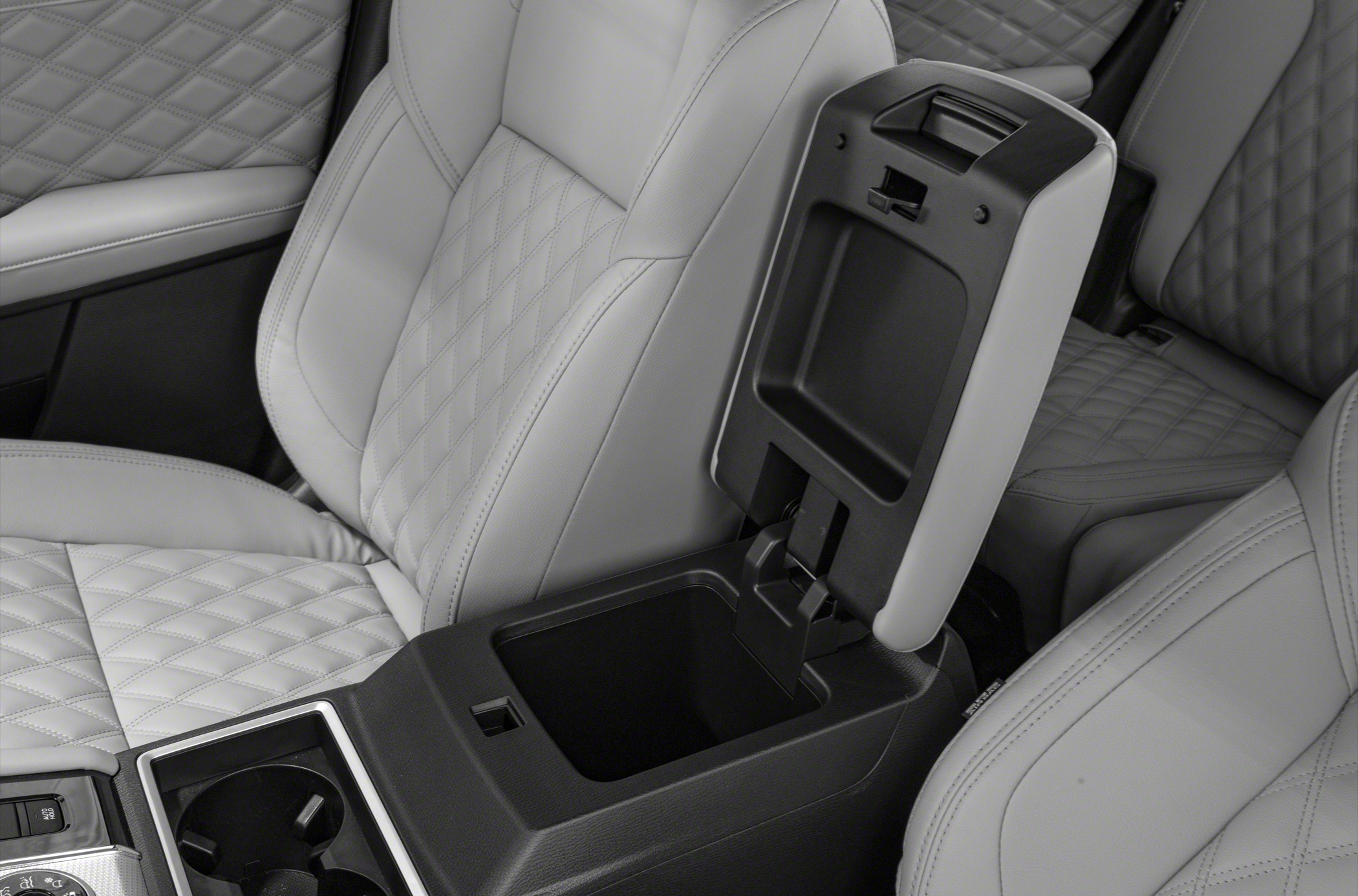 2023 Mitsubishi Outlander PHEV