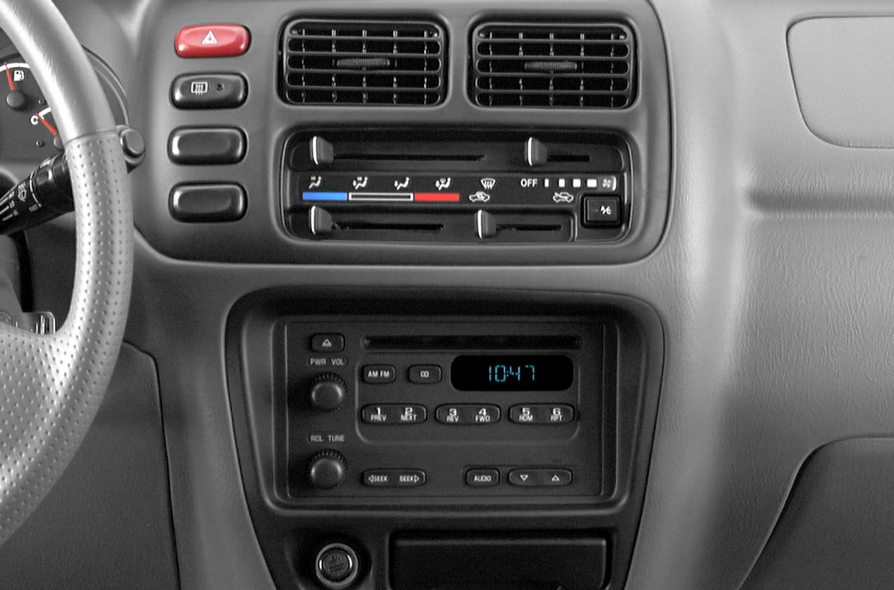 2003 Chevrolet Tracker