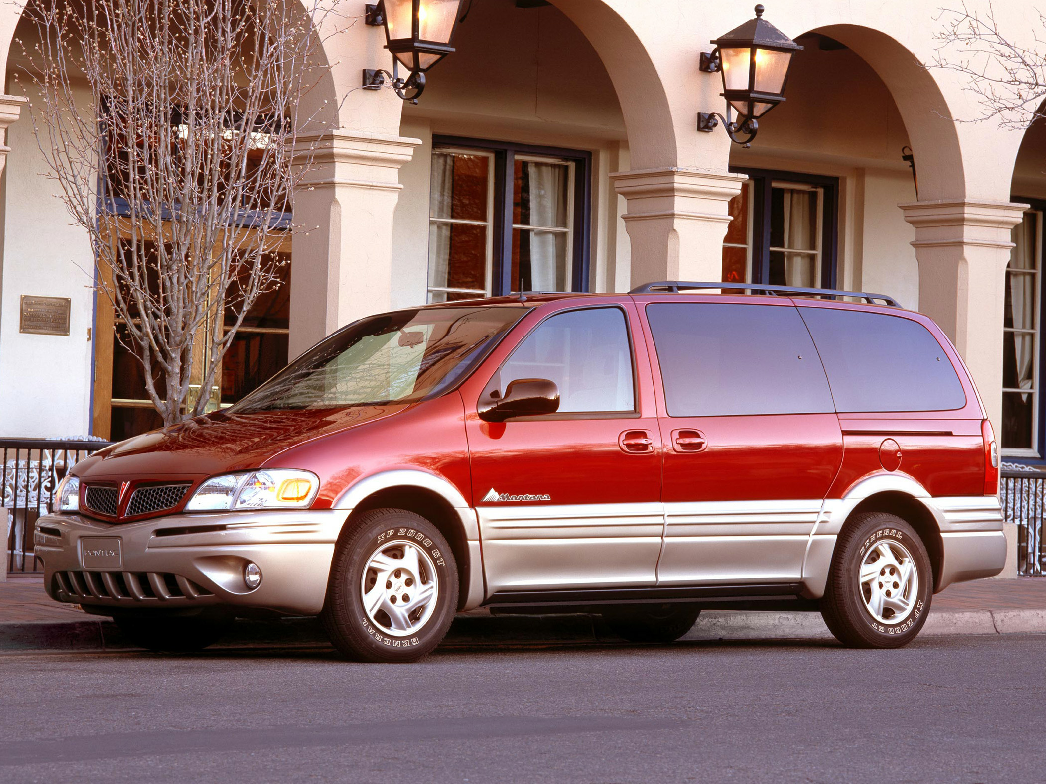 Old pontiac hot sale minivan