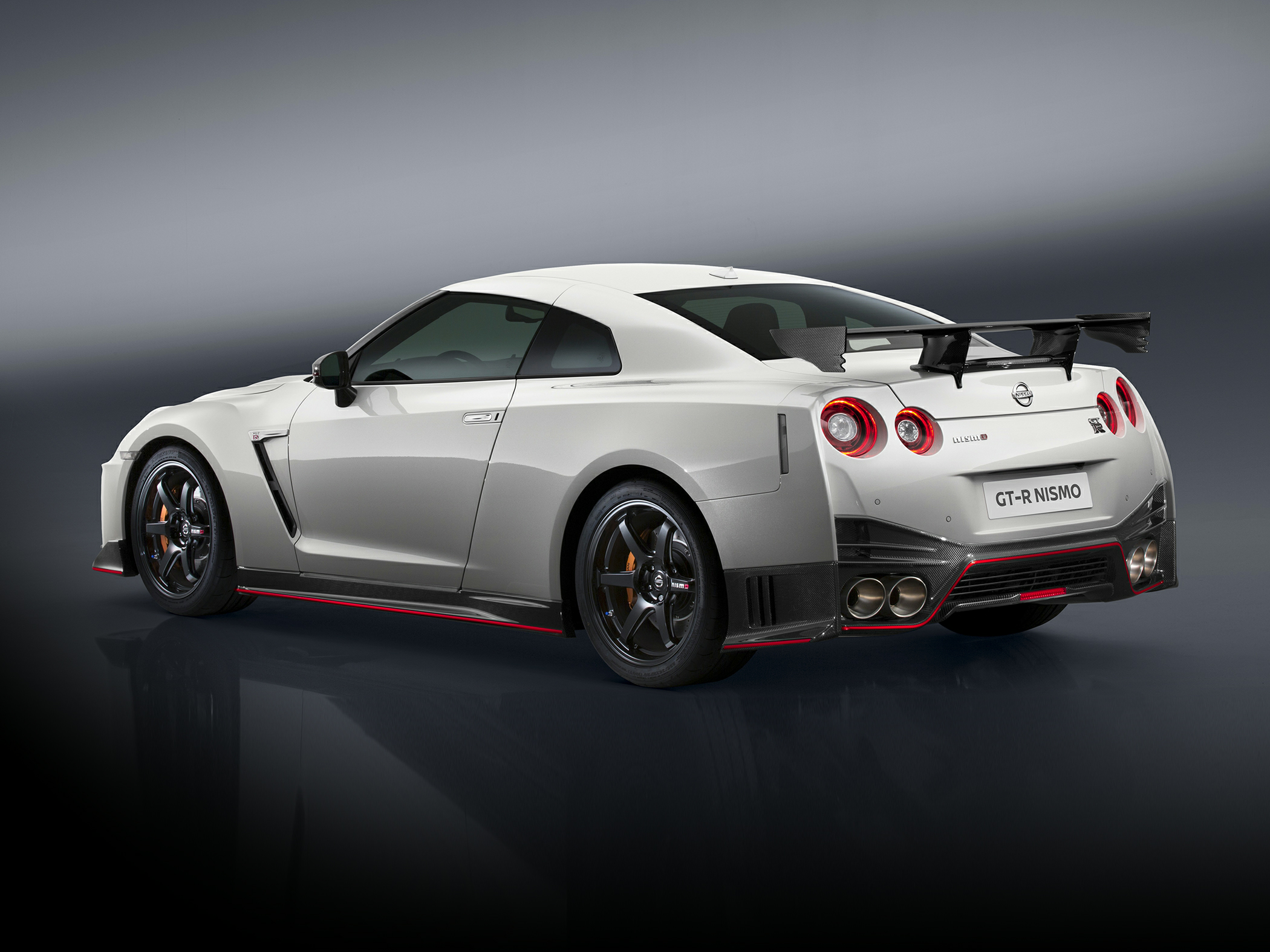 2017 Nissan GT-R