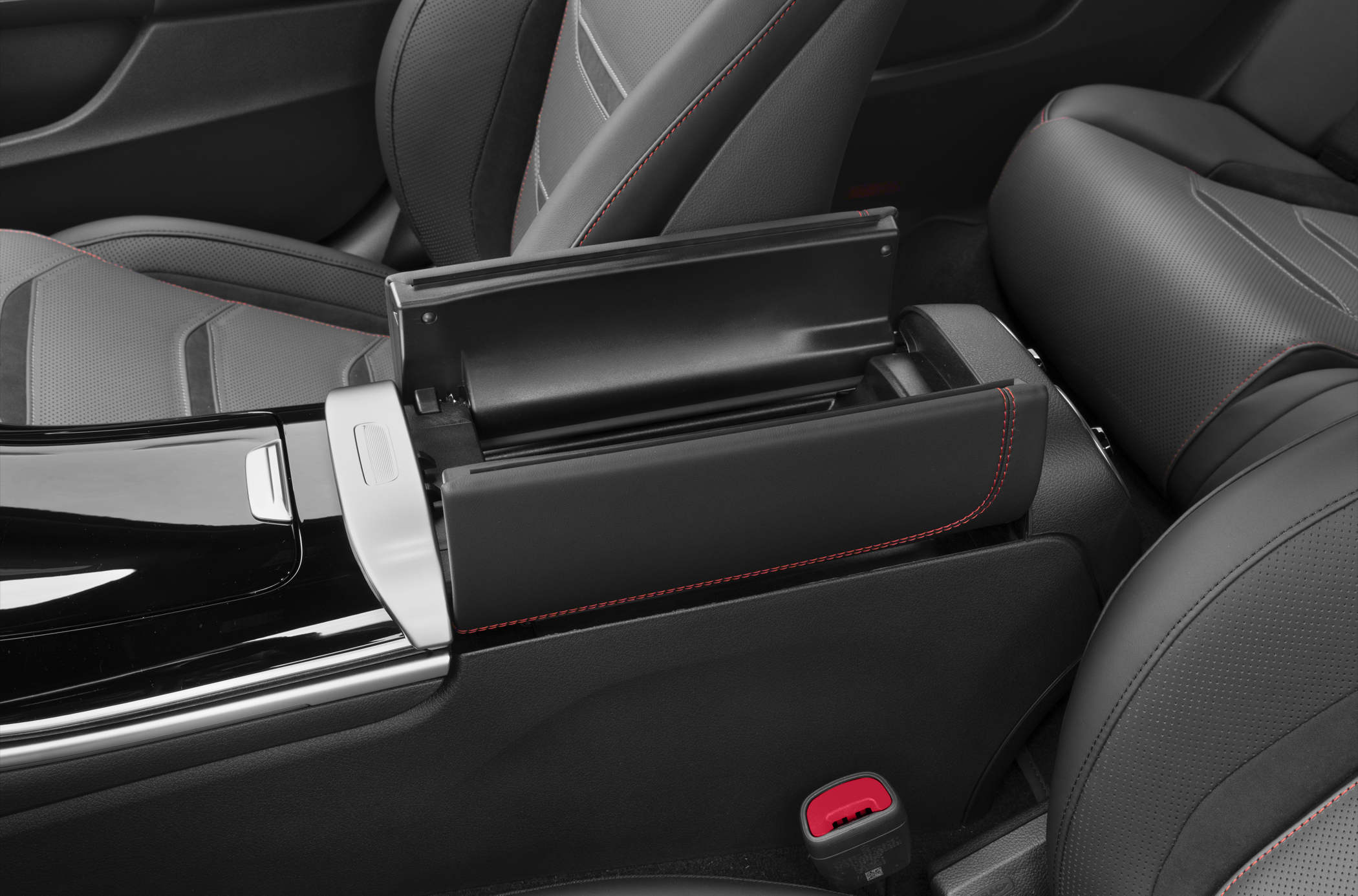 2026 Mercedes-Benz AMG C 63