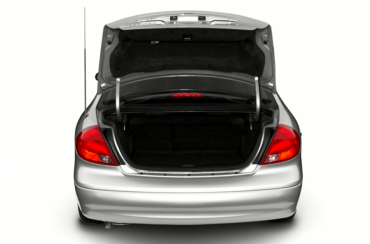 2003 Ford Taurus