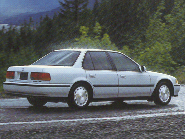 Side view of the 1993 Honda Accord