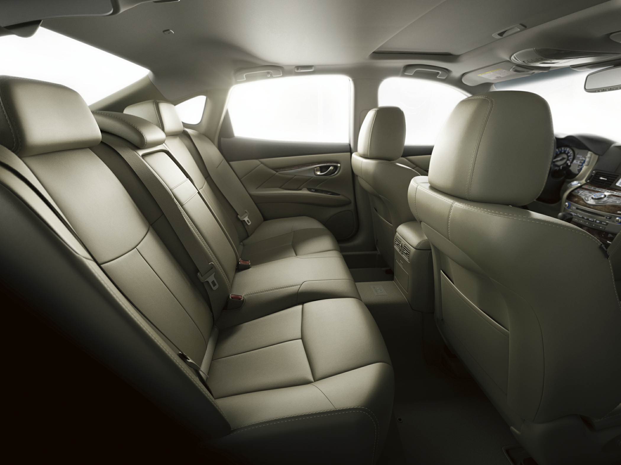 2015 INFINITI Q70