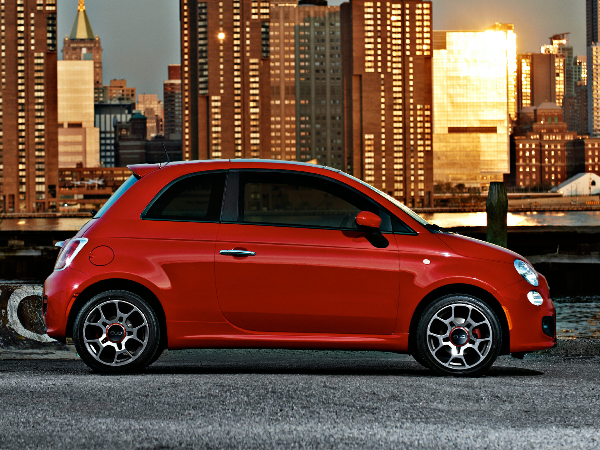 2016 FIAT 500 Review & Ratings