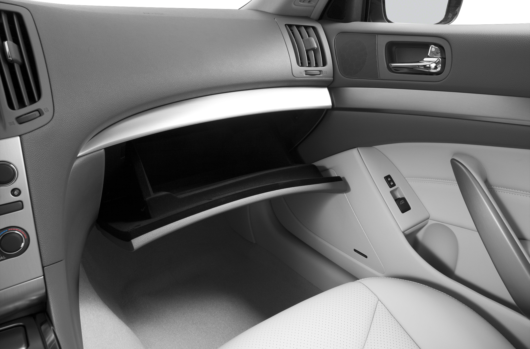 2013 INFINITI G37