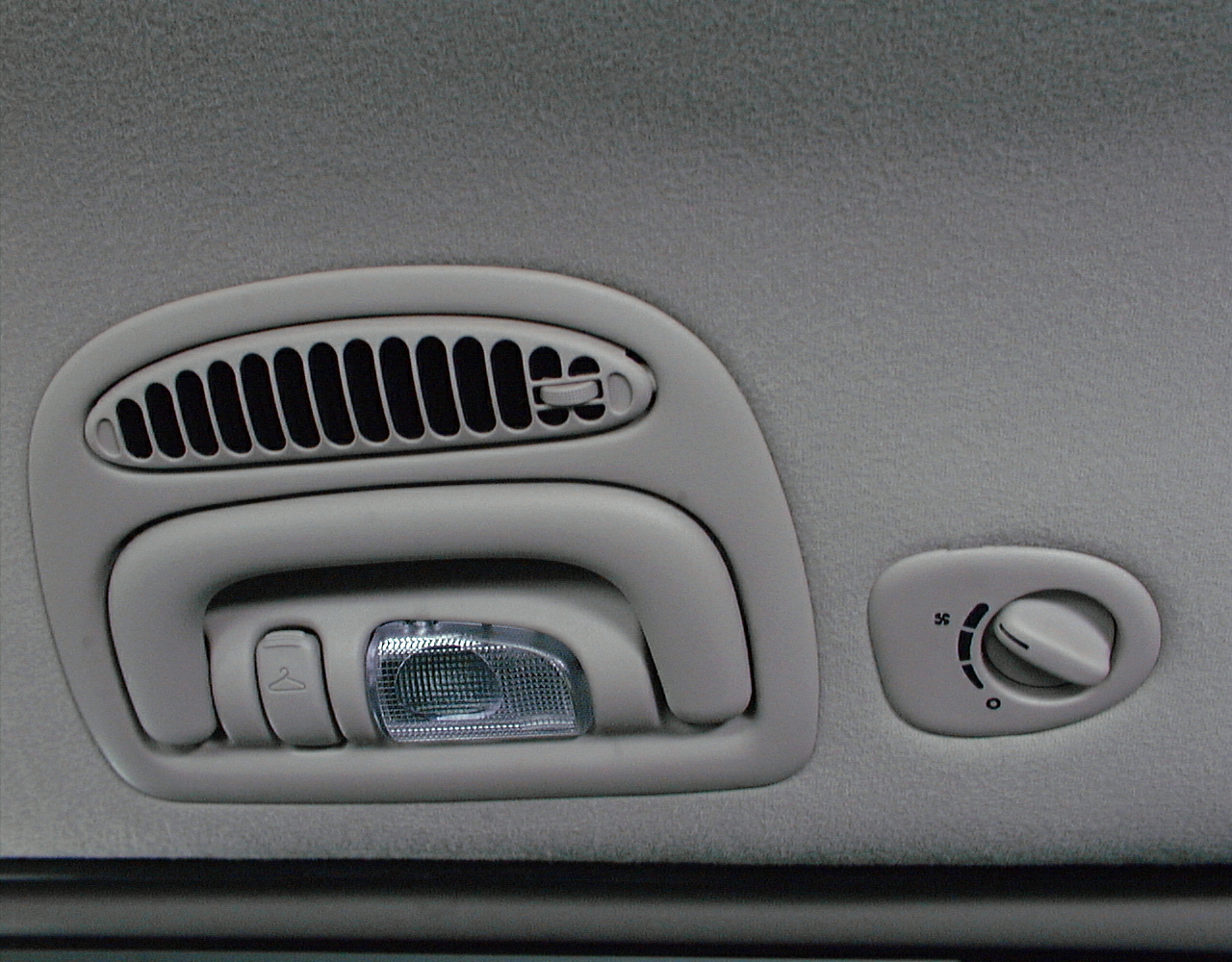 2000 Chrysler Town & Country