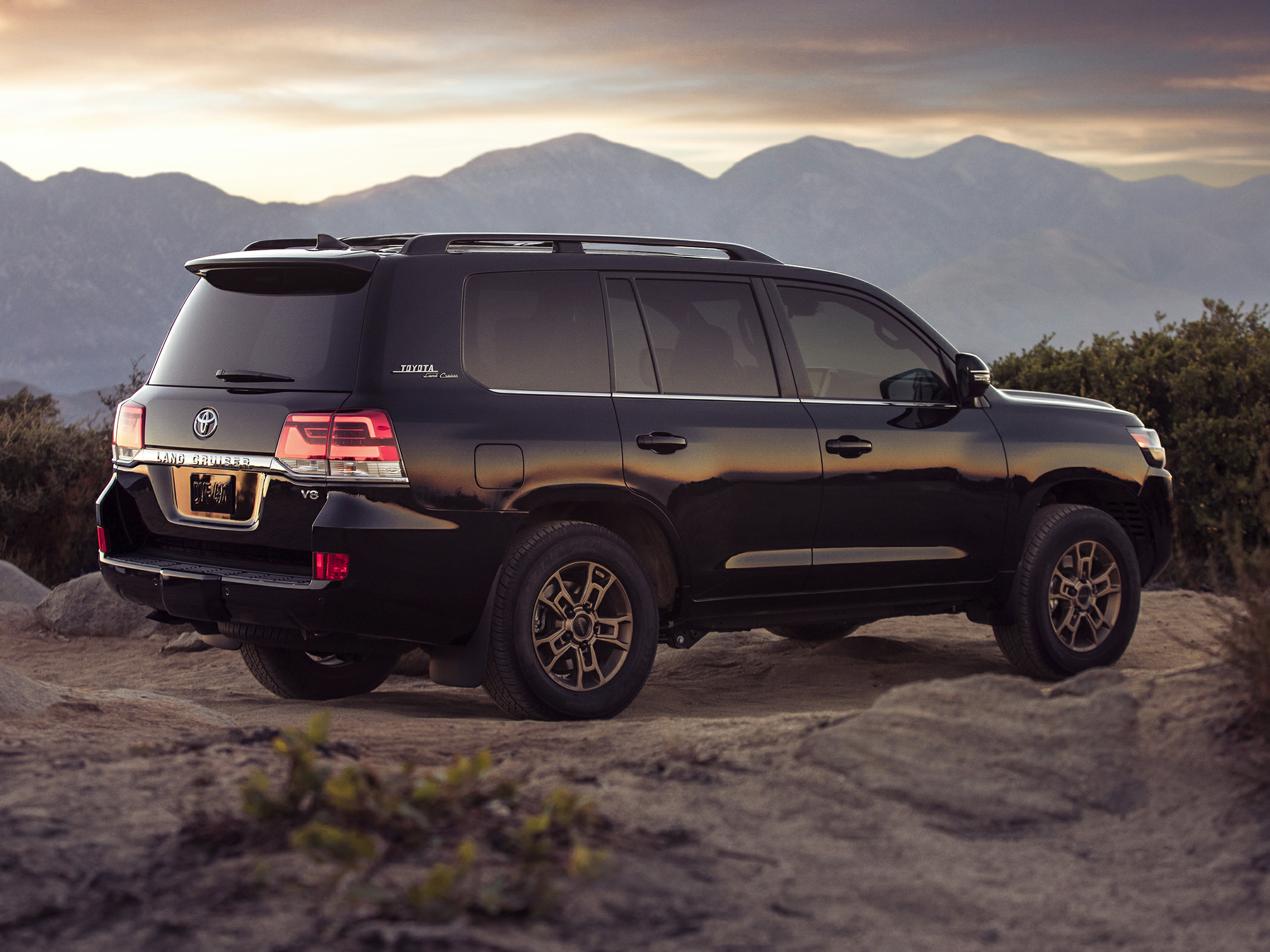 2020 Toyota Land Cruiser