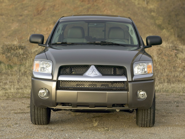 2006 Mitsubishi Raider