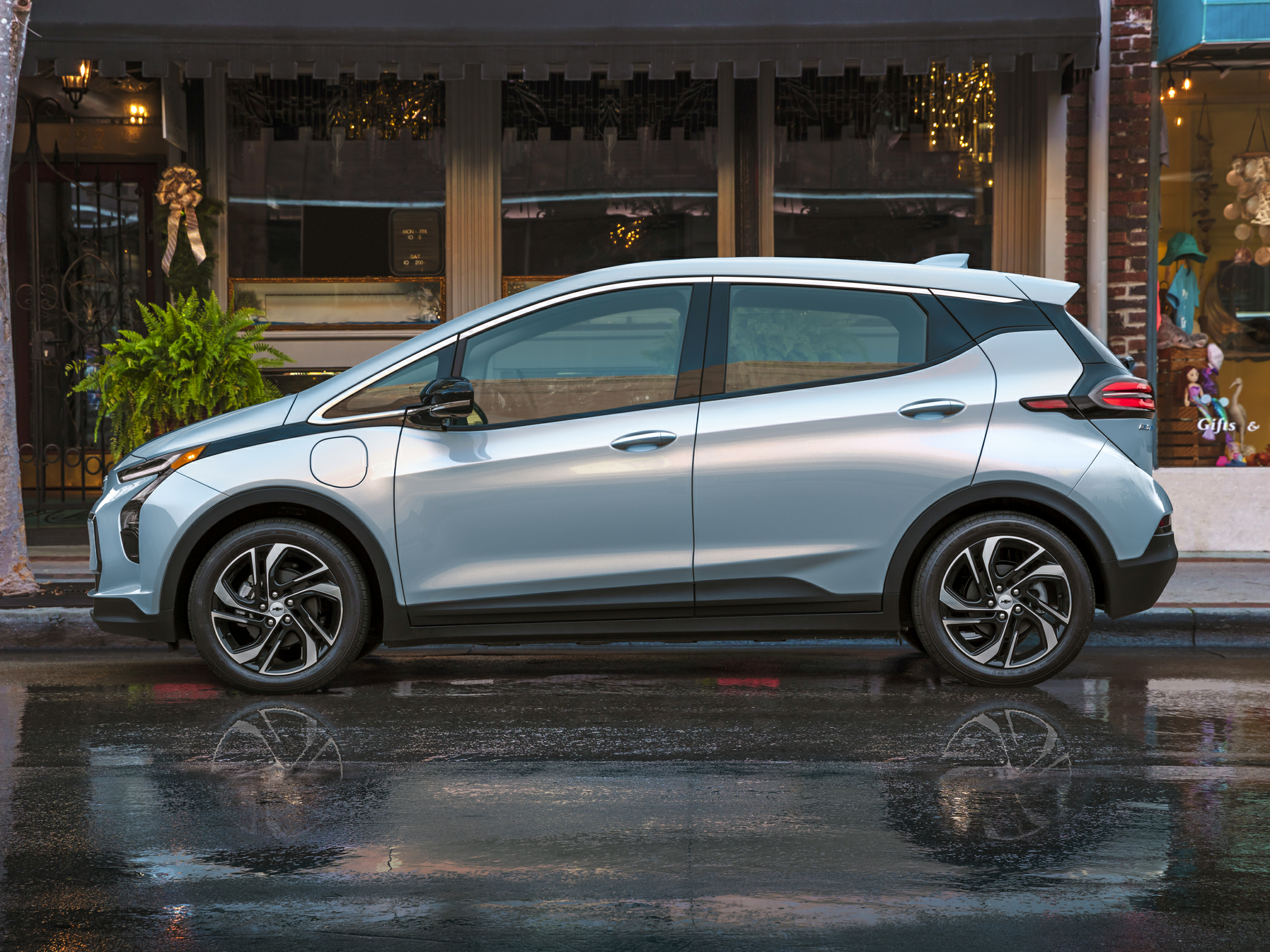 2022 chevrolet deals bolt ev premier