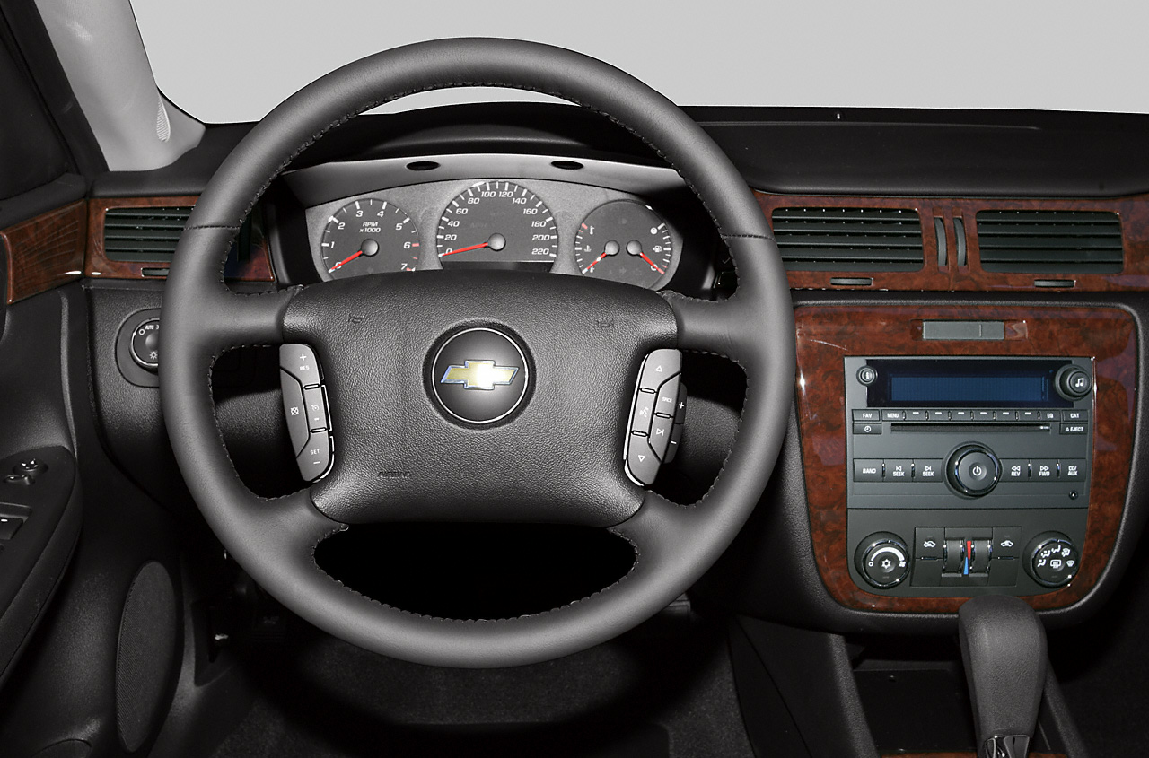 2006 chevy impala online steering wheel size