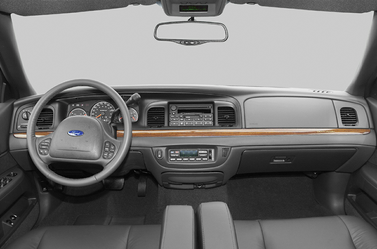 2002 Ford Crown Victoria